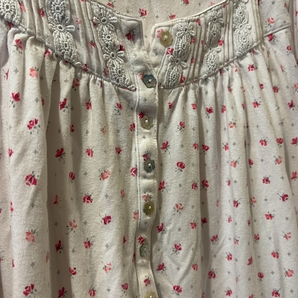 Eileen West white with Pink Floral Long Sleeve Nightgown- large - 100% cotton - Picture 3 of 6